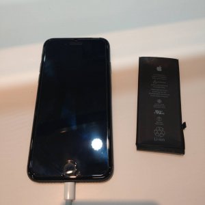 iPhone8 バッテリー交換修理