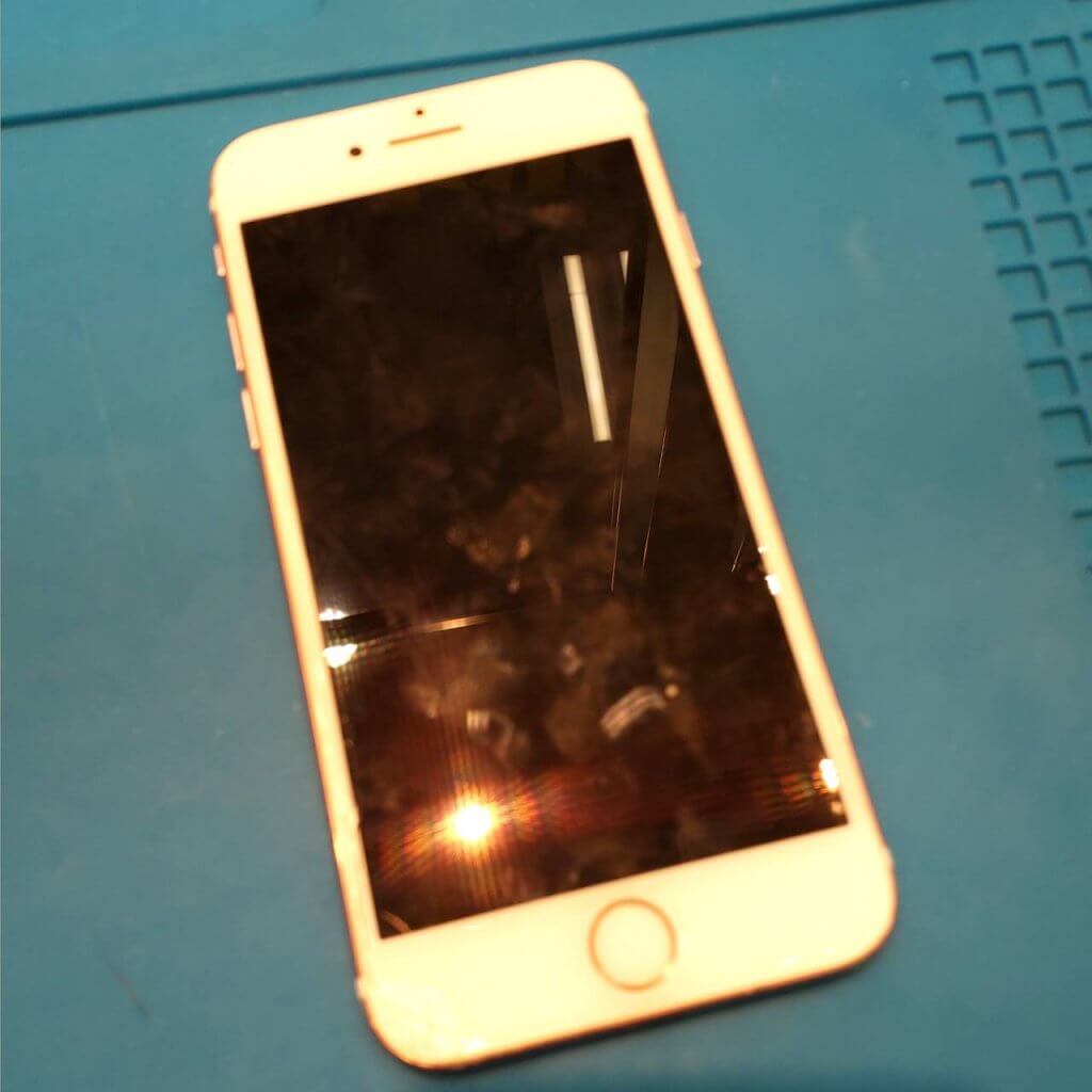 iPhone7 液晶交換修理