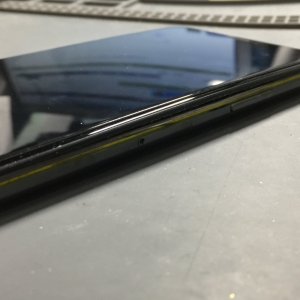 iPhoneX　バッテリー膨張、交換　