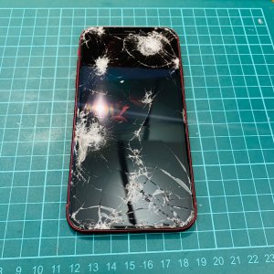 iPhoneXR 液晶交換の修理実績