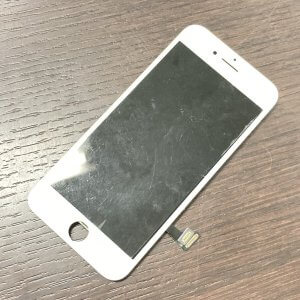 iPhone8 液晶画面交換修理