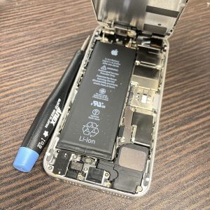 iPhoneSE バッテリー交換修理