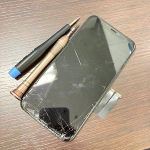 iPhoneXS 液晶画面交換修理