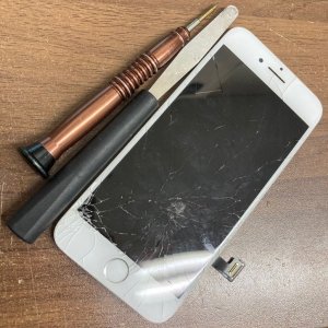 iPhone8 液晶画面交換修理