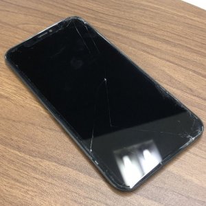 iPhoneXRの画面割れ修理