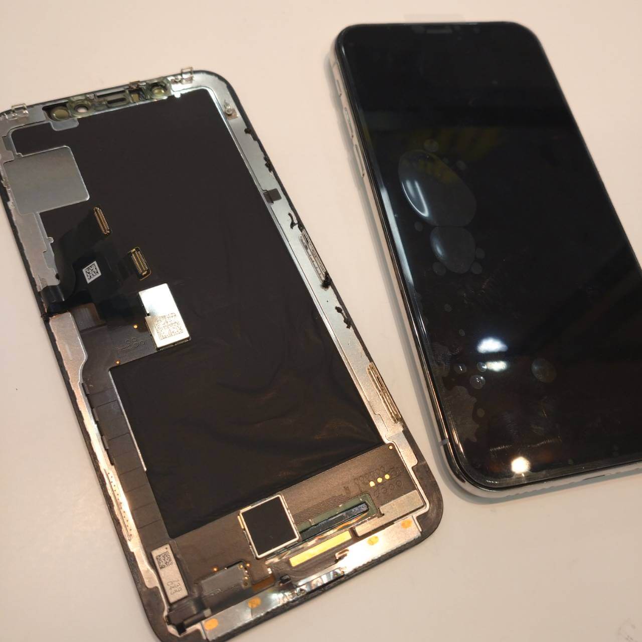 iPhoneX液晶交換修理