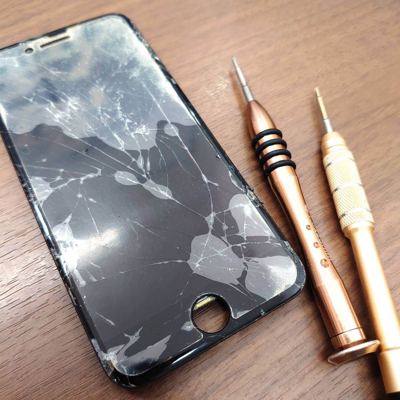 iPhone7 液晶交換