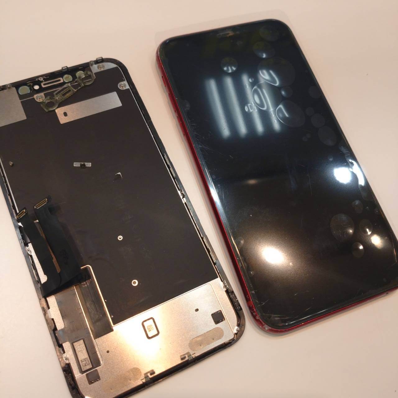 iPhoneXR液晶交換修理