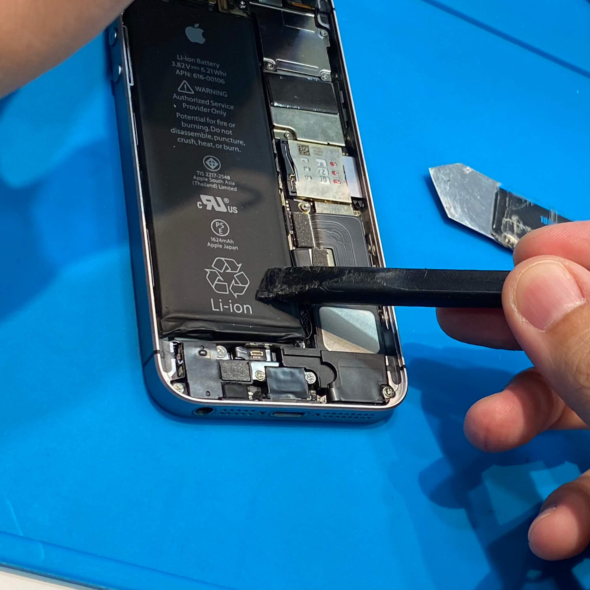 iPhoneSE バッテリー交換修理