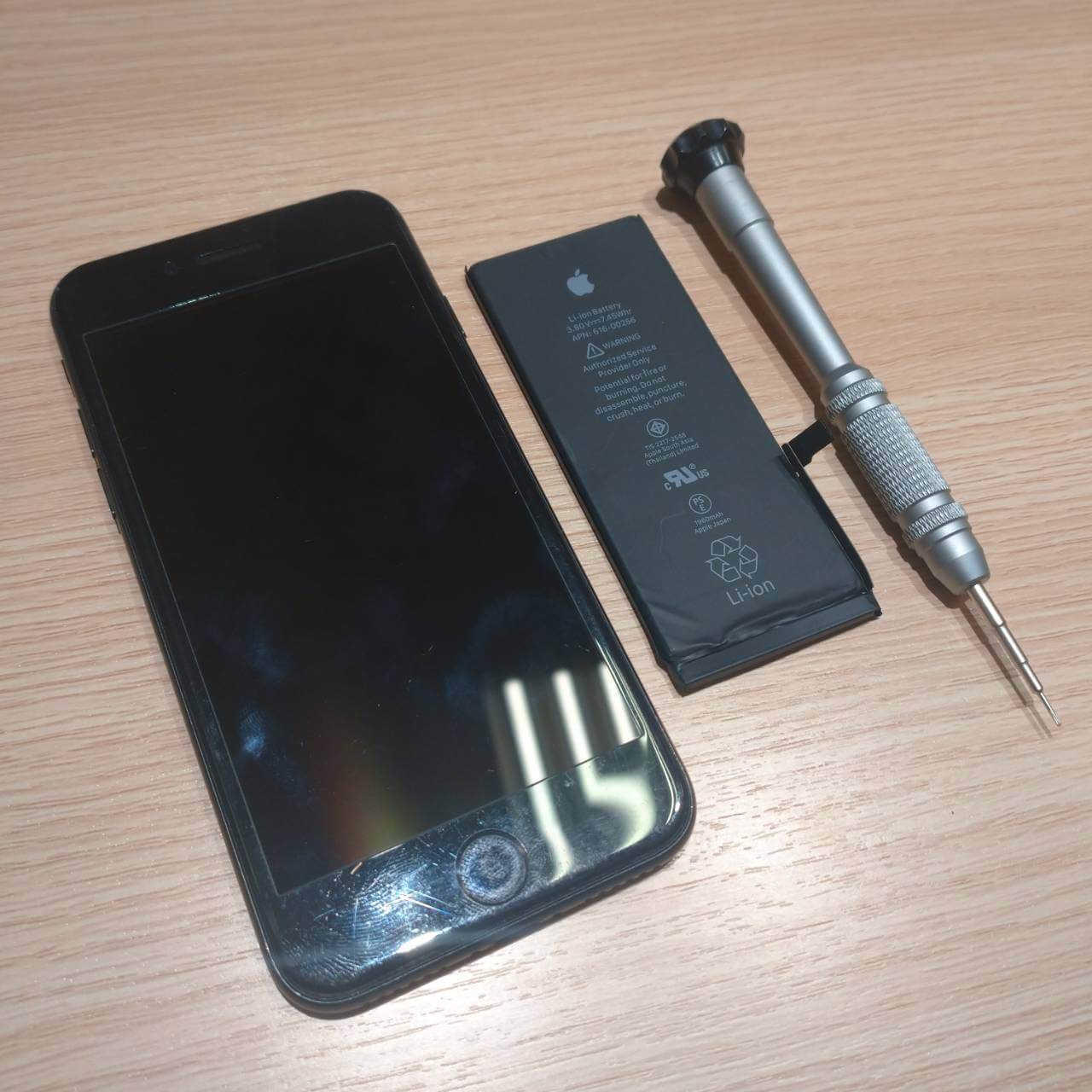 iPhone7バッテリー交換修理