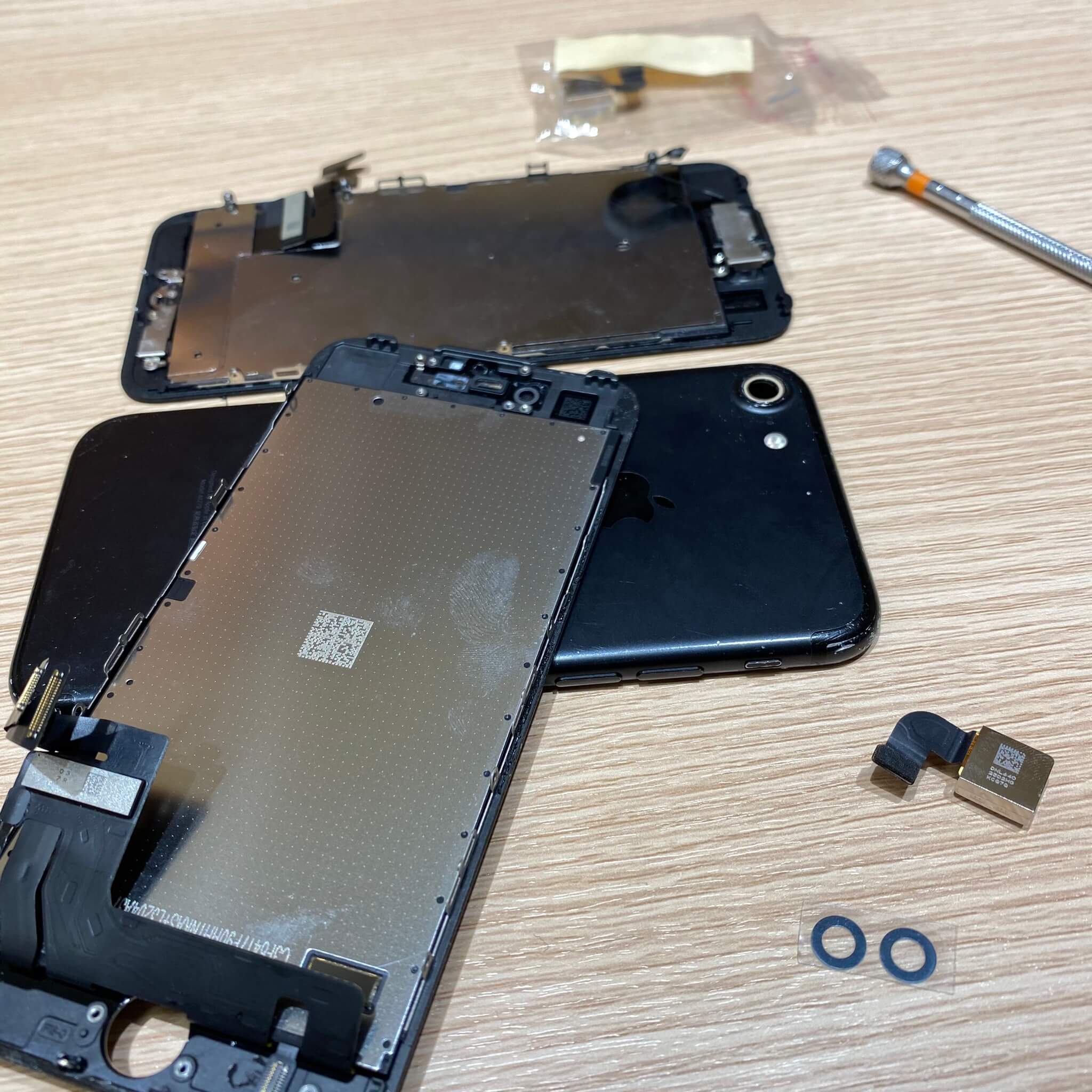 iPhone7 パネル&アウトカメラ修理