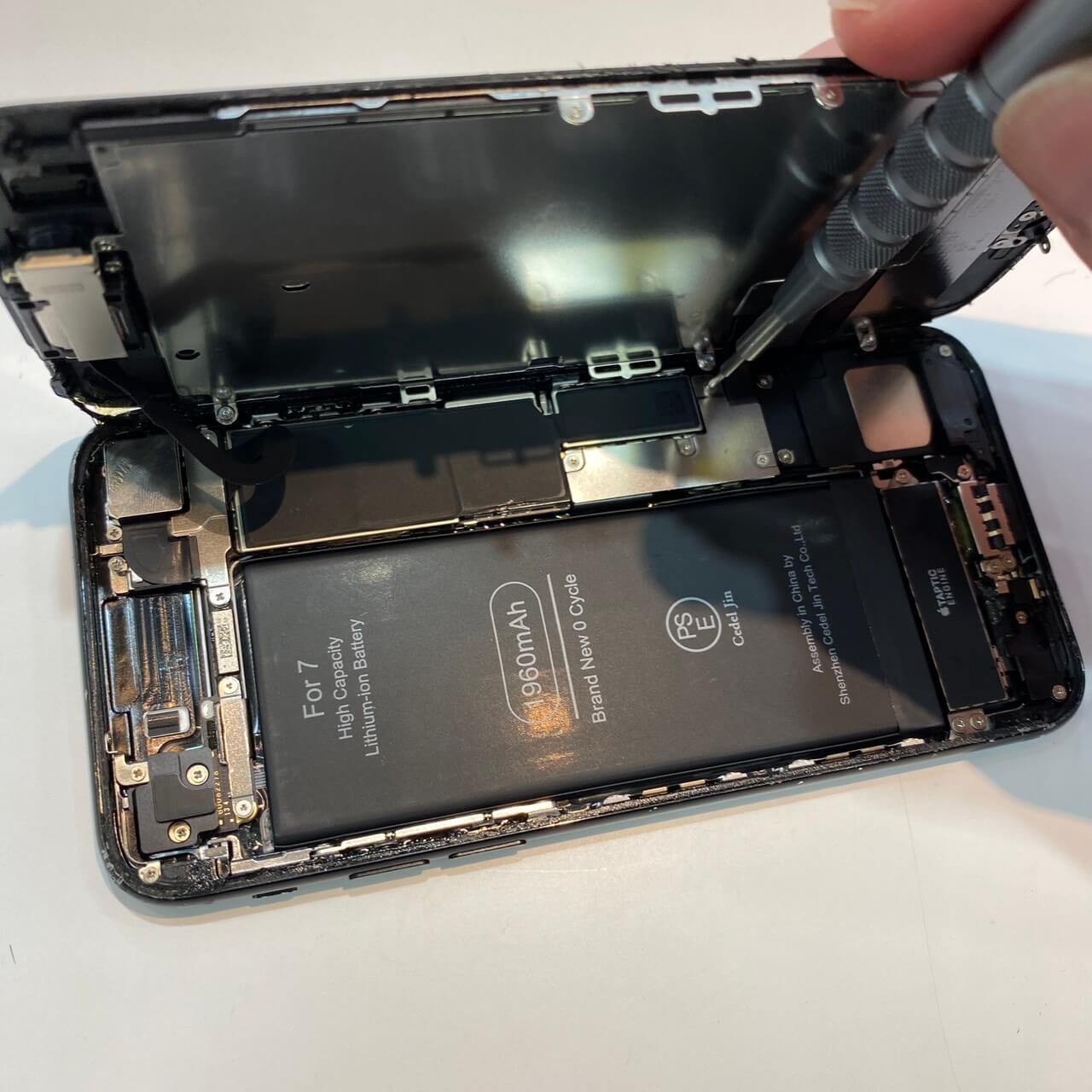 iPhone7 バッテリー交換修理
