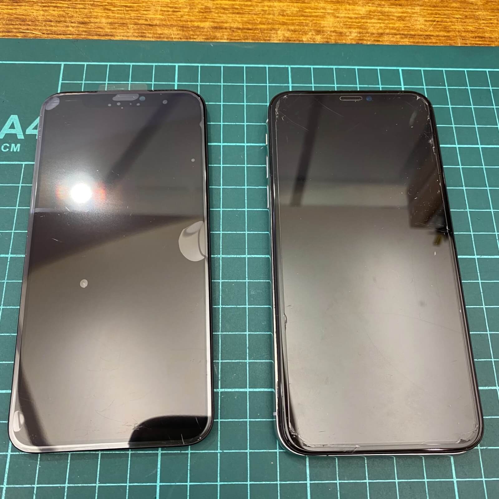 iPhone X 液晶交換