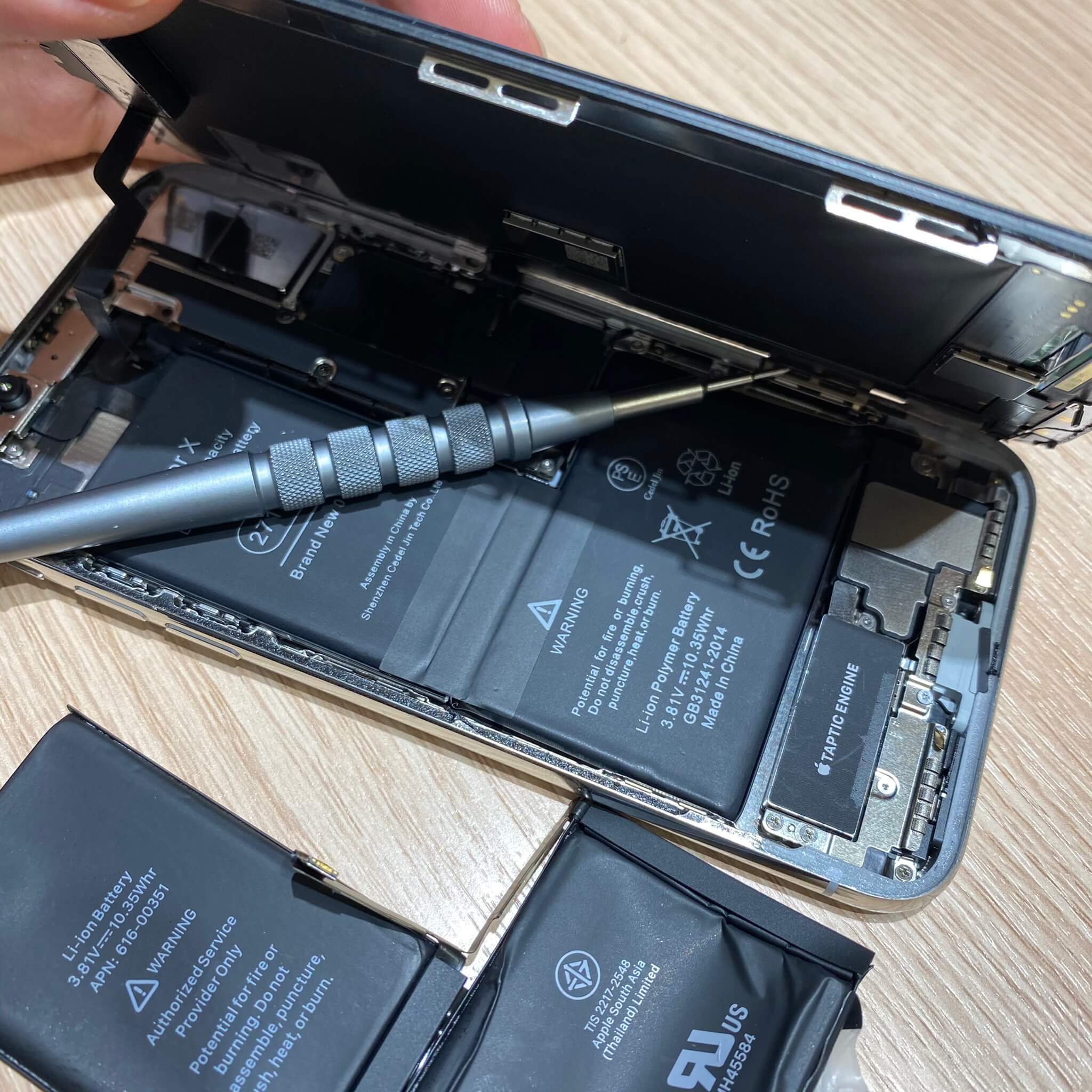 iPhoneXバッテリー交換修理