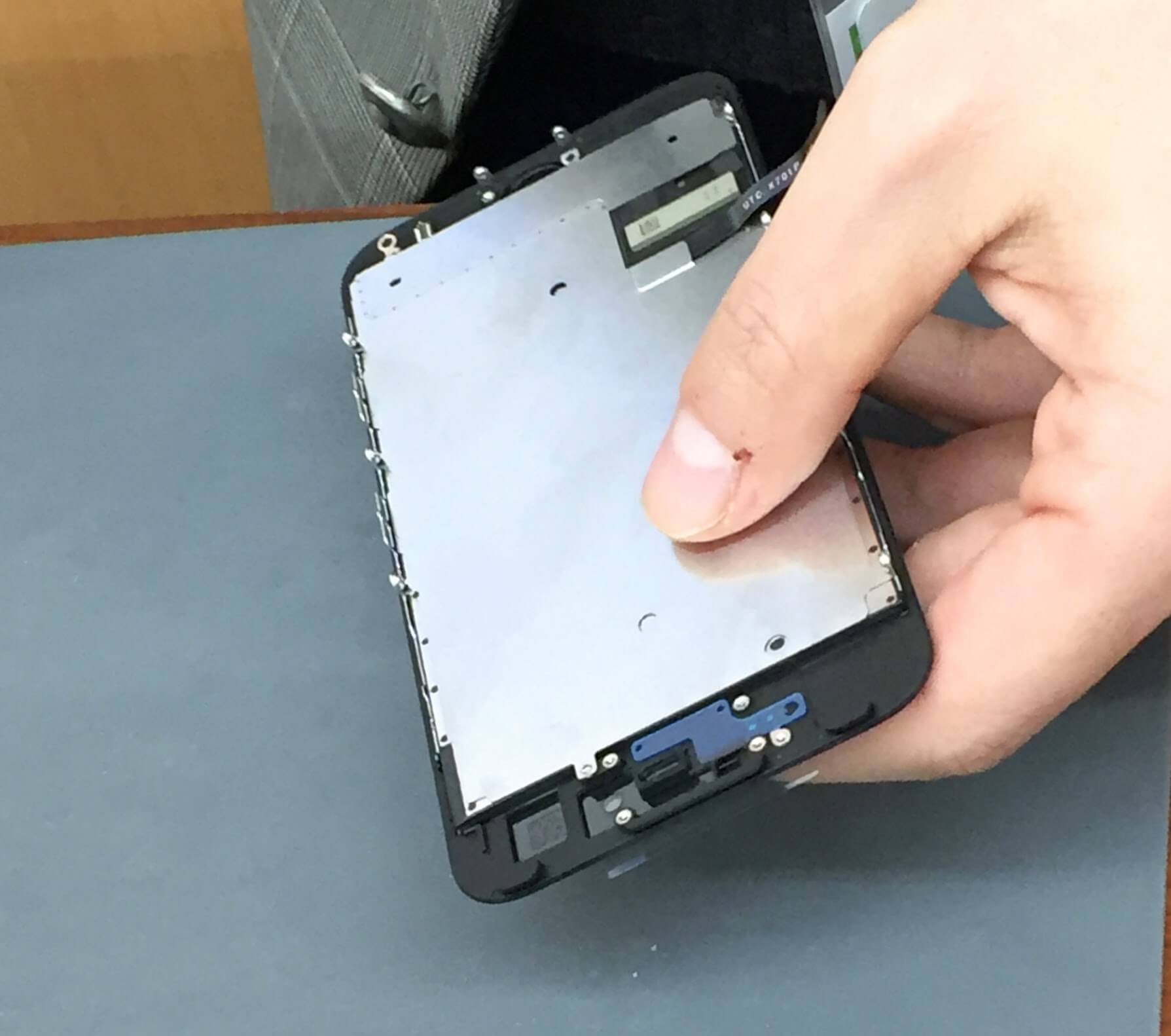 iPhone8 液晶交換