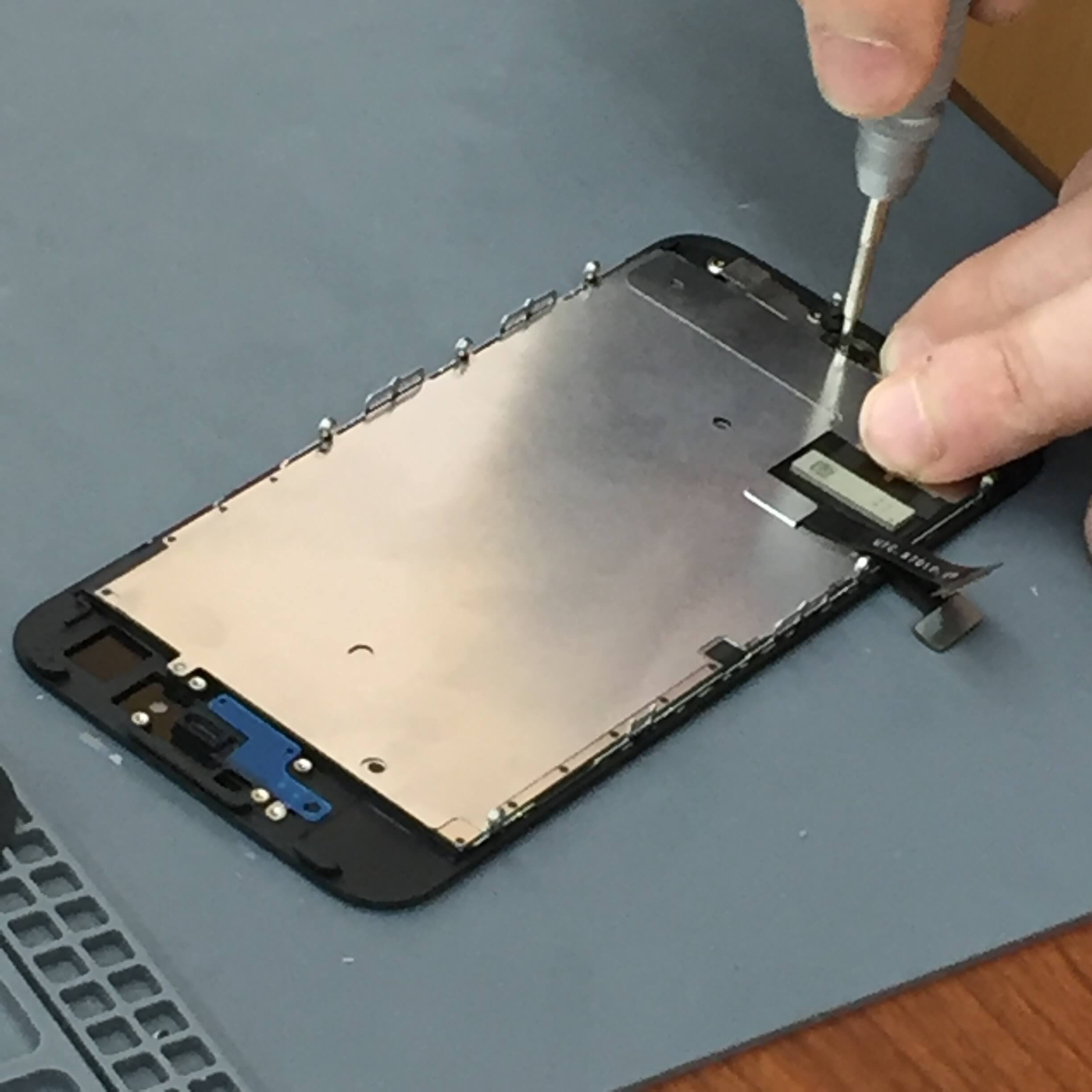 iPhone7 液晶交換