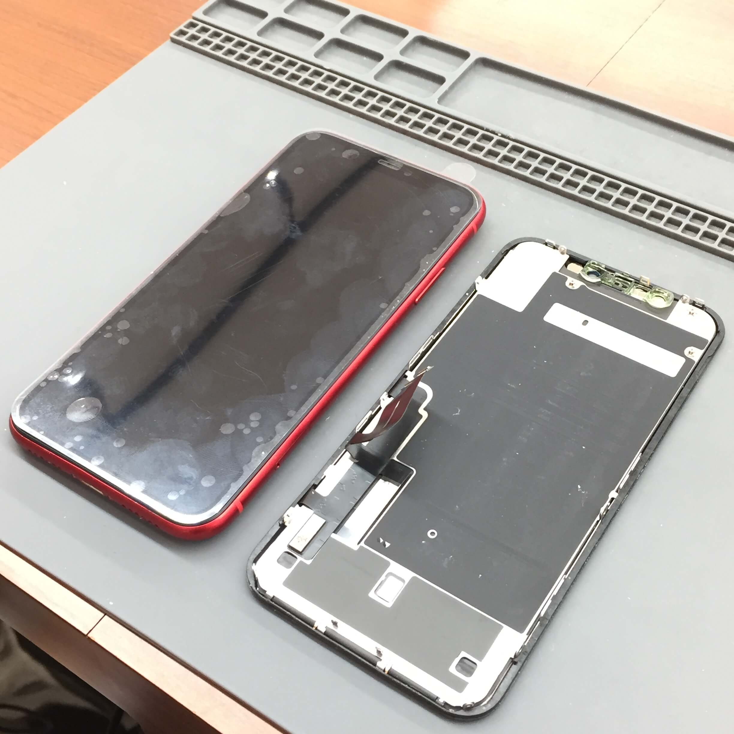 iPhone11 液晶交換