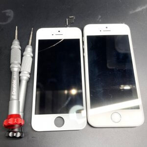 iPhone  SE液晶交換