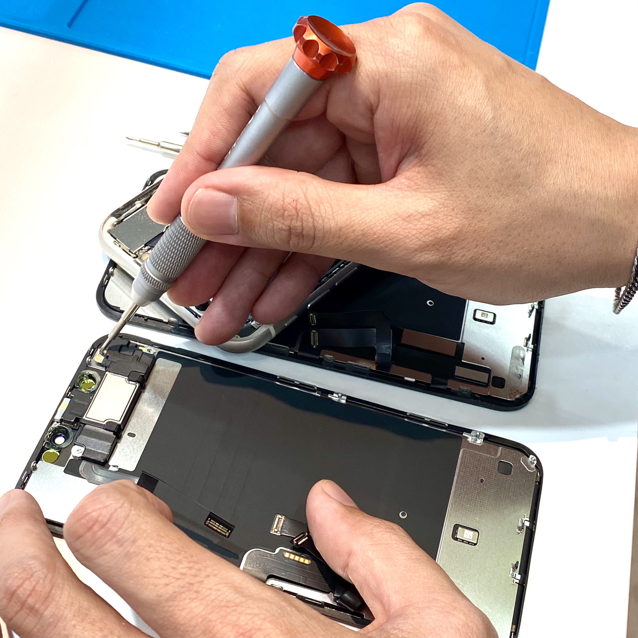 iPhone11液晶交換修理