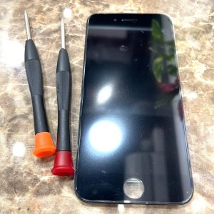 iPhone8 液晶交換修理