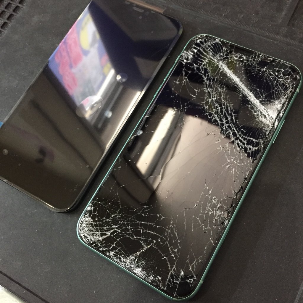 iPhone11 液晶交換