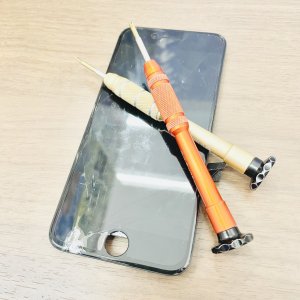 iPhone8 液晶画面交換