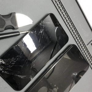 iPhoneXS パネル交換