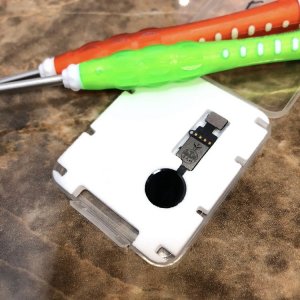 iPhone8プラス ホームボタン