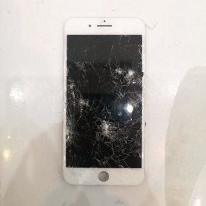 iPhone 7+ パネル交換