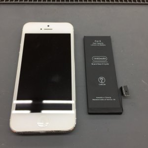 iPhone5 バッテリー交換