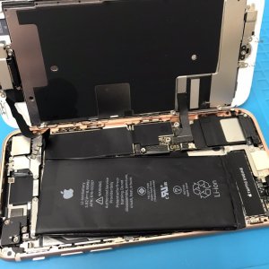 iPhone8 バッテリー交換