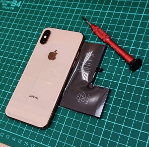 iPhoneXSバッテリー交換