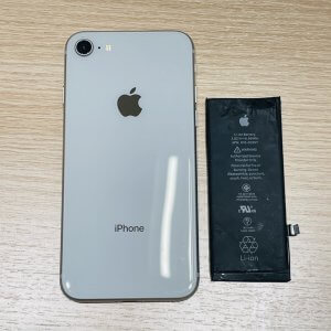 iPhone8バッテリー交換修理