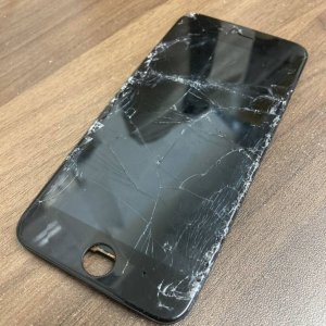 iPhone8 画面割れ ガラスパネル フロントパネル 交換 修理