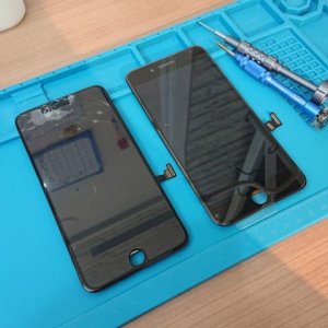 iPhone8plus 液晶交換