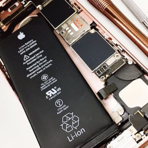 iPhone6s バッテリー交換