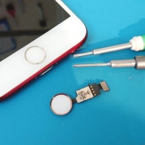 iPhone7 ホームボタン修理