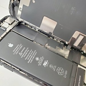 iPhone SE2 バッテリー交換
