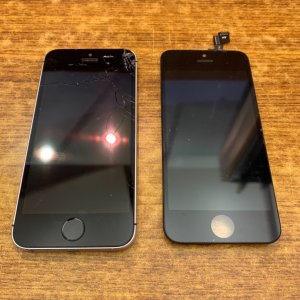iPhoneSE ガラス交換 修理実績