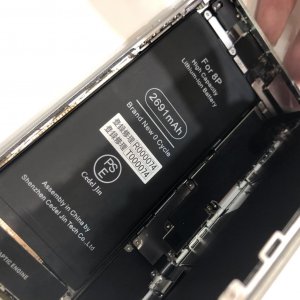 iPhone8plus　バッテリー交換