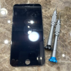 iPhone8 Plus 液晶交換修理