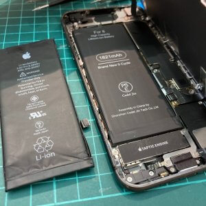 iPhone８　バッテリーの交換