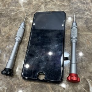 iPhone  SE2 液晶交換