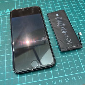 iPhone8　バッテリー交換