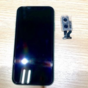 iPhone11　アウトカメラレンズ修理