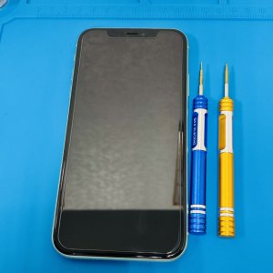 iPhone11　パネル交換修理