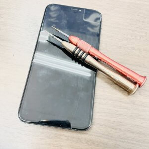 iPhoneXR フロントパネル交換
