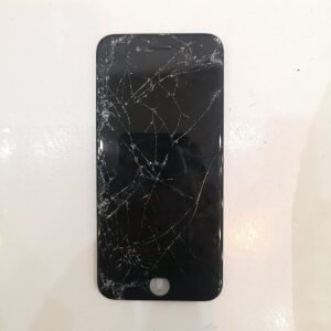 iPhone 8 パネル修理