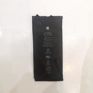 iPhone 8+ バッテリー交換