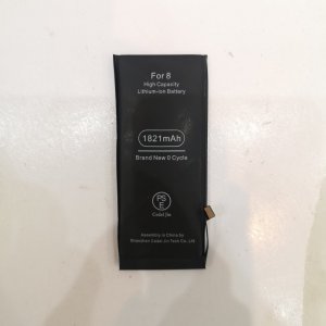iPhone 8 バッテリー交換
